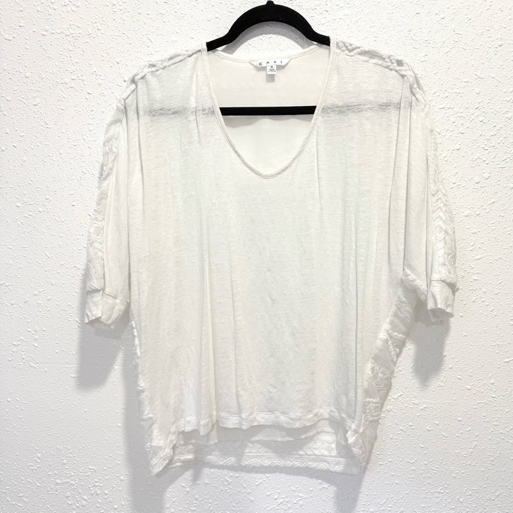 CAbi Waverly Lace Aztec Back Print V-Neck Top‎ S